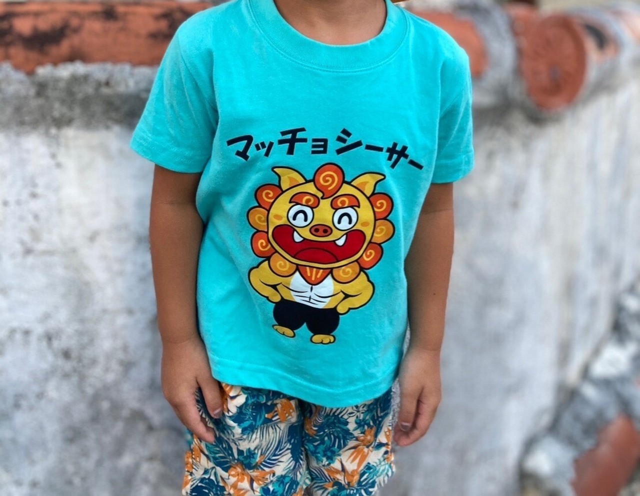 マッチョシーサー　沖縄オリジナルアパレル